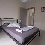 Katerina Apartament Nea Plagia